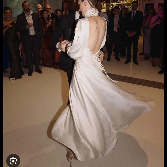 orseund iris night out maxi dress cream - Picture 2 of 9